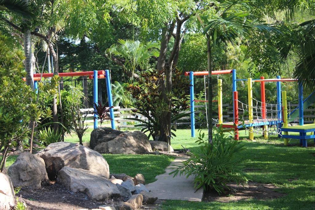 Magnetic Island Resort, Sleeps 3, Free Wifi Nelly Bay Kültér fotó